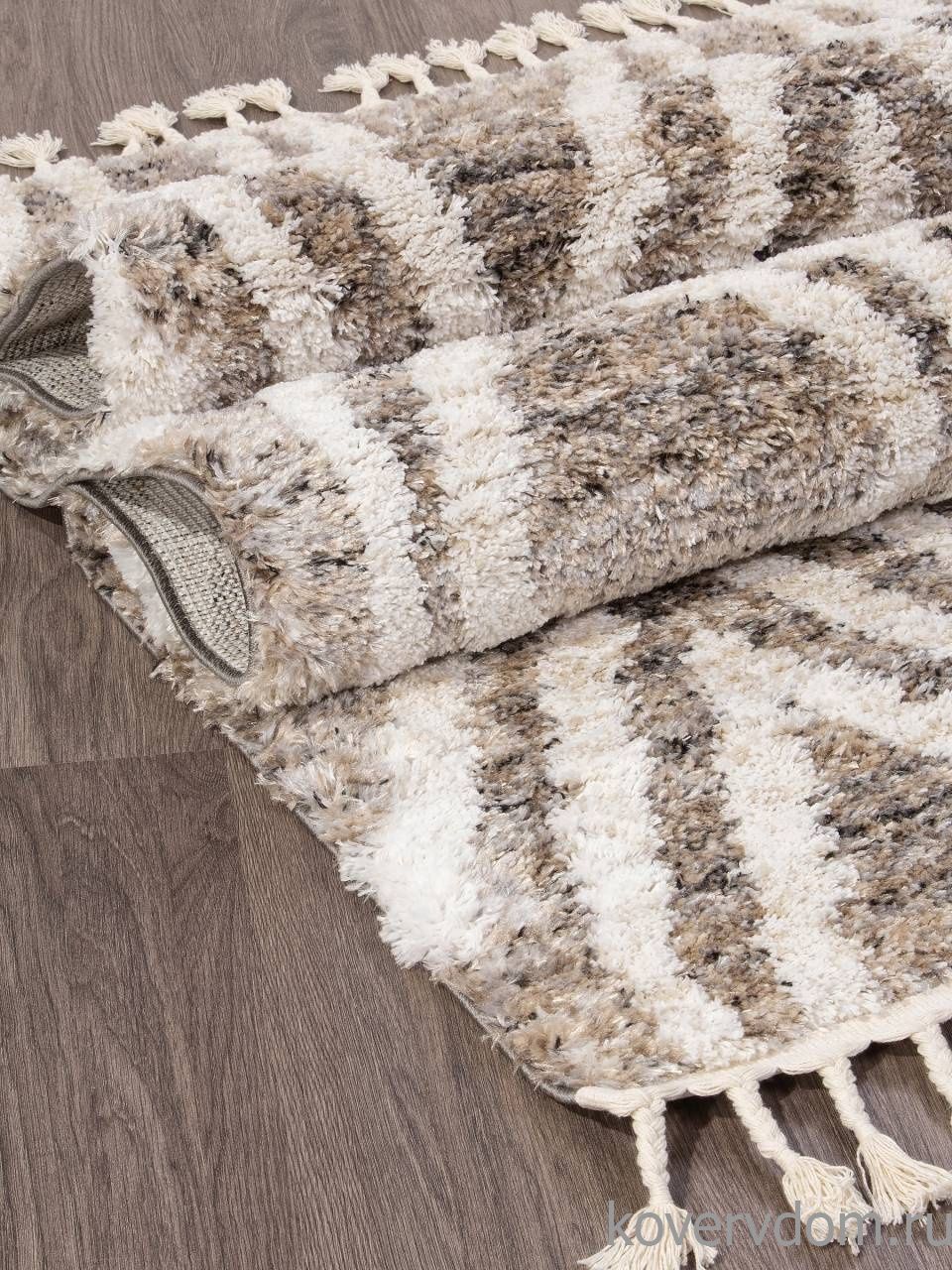 Ковер UVITA 37340 070 BEIGE Ковер UVITA 37340 070 BEIGE