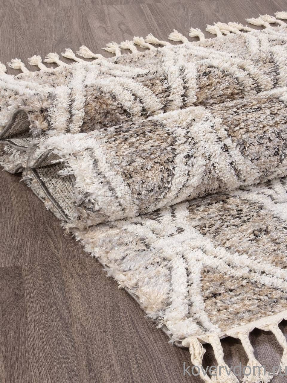 Ковер UVITA 37335 070 BEIGE Ковер UVITA 37335 070 BEIGE